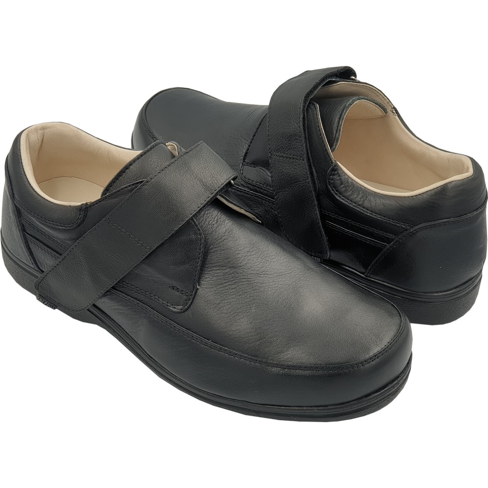 Men’s Diabetic Shoe: Sneaker Front – Leather LK